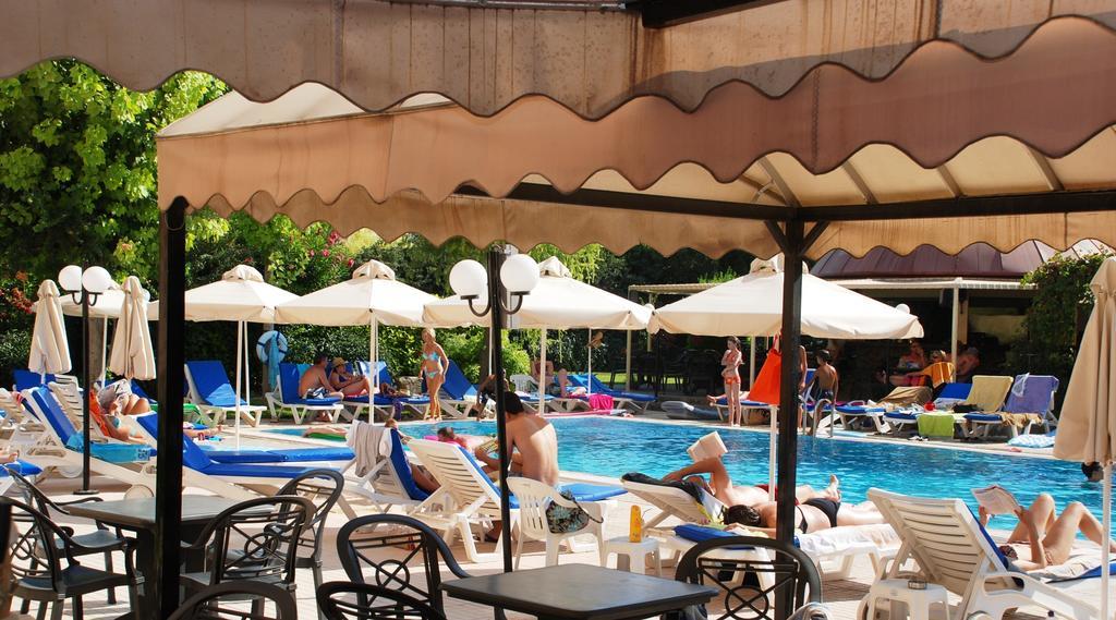 Jasmine Hotel Apartments Limisso Esterno foto