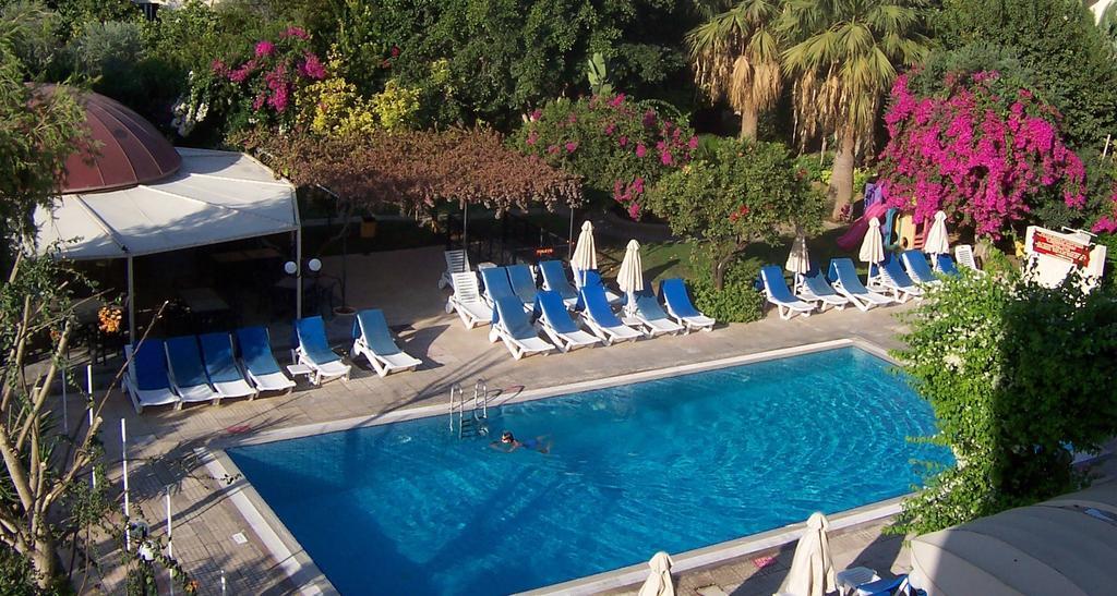 Jasmine Hotel Apartments Limisso Esterno foto